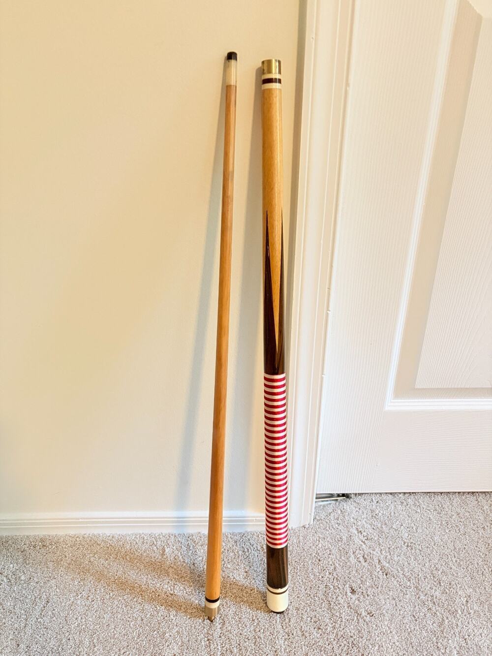 Vintage 1980s Pool Cue Premier Line Custom Designed 57" 18oz 2 Piece Billiards